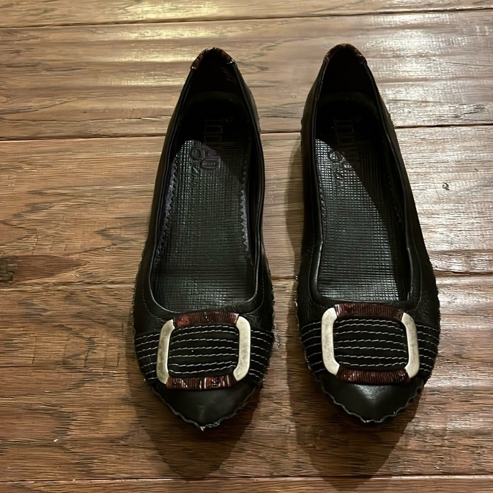 Clarks Indigo Size 7.5 Leather Flats